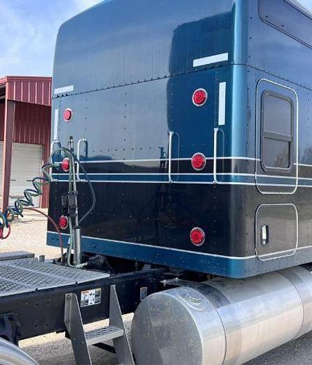 Used 2020 KENWORTH W900L