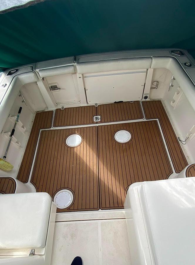 Used 2001 Pursuit 3000 Express