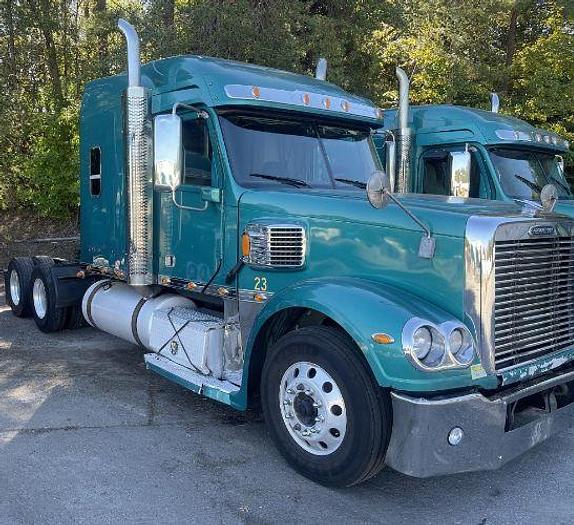 Used 2015 Freightliner CORONADO 132