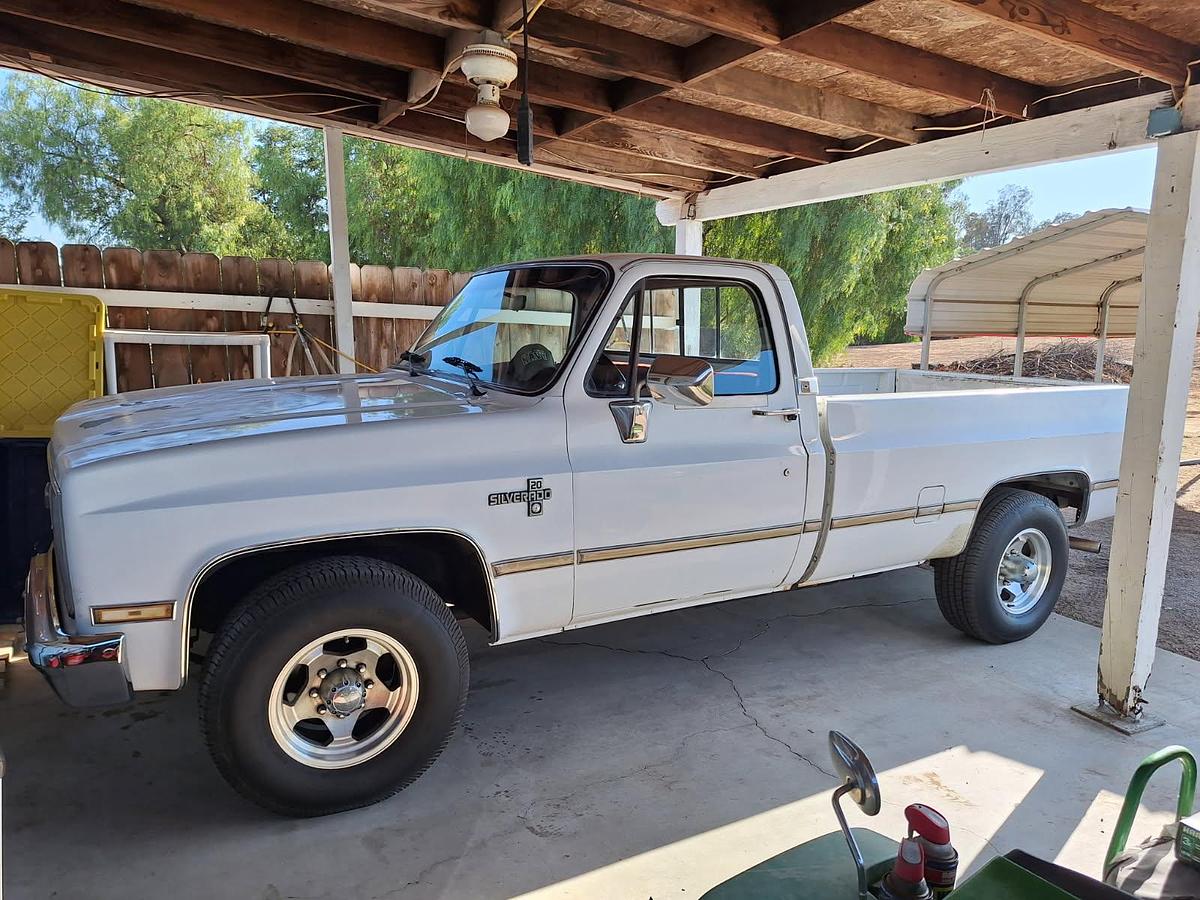 Used 1986 Chevrolet Silverado C20 Box