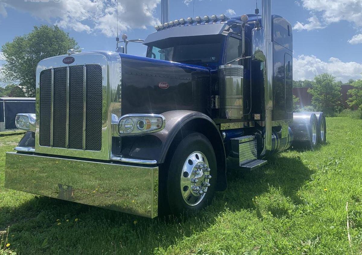 Used 2019 PETERBILT 389
