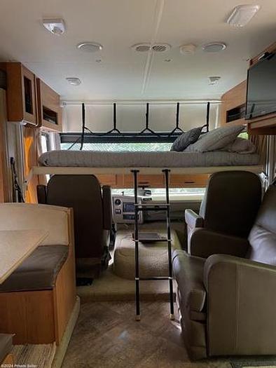 Used 2016 Fleetwood Flair 26E