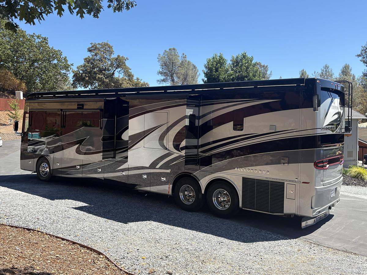 Used 2019 Tiffin Allegro Bus 45OPP
