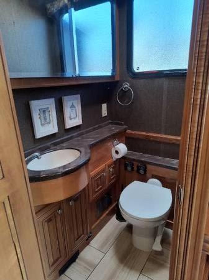 Used 2015 Thor Motor Coach Tuscany 45AT Class A Motorhome