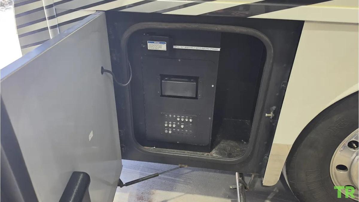 Used  2017 Winnebago Grand Tour 45RL