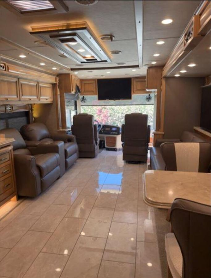 Used Premium 2018 Tiffin Phaeton 40IH XSH