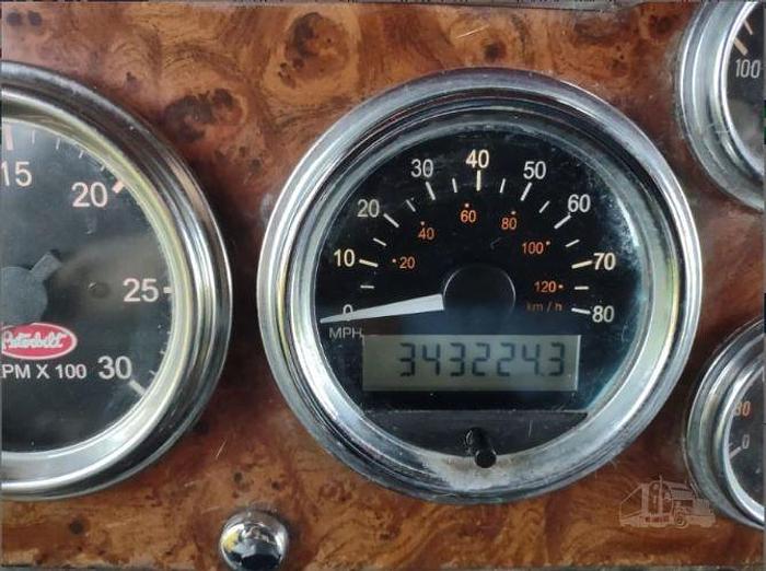 Used 2001 Peterbilt 379