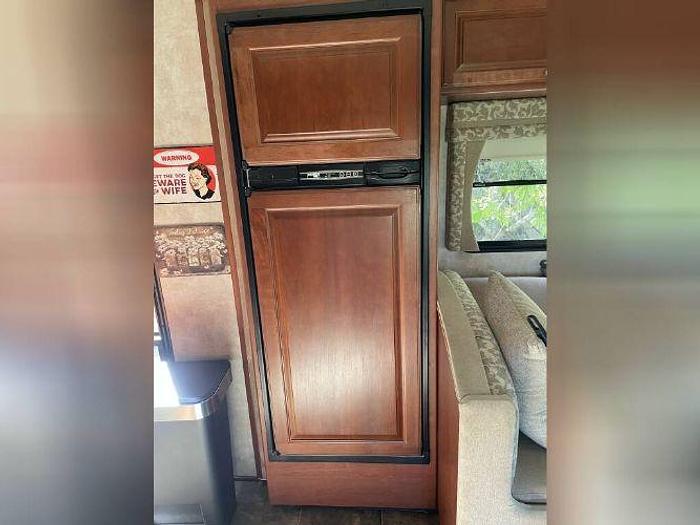 Used 2012 Itasca 31RP