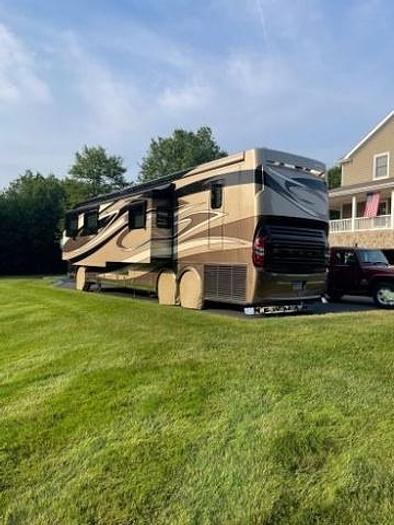 Used 2017 Newmar Essex 4553