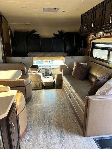 Used 2016 Thor Chateau 35SF