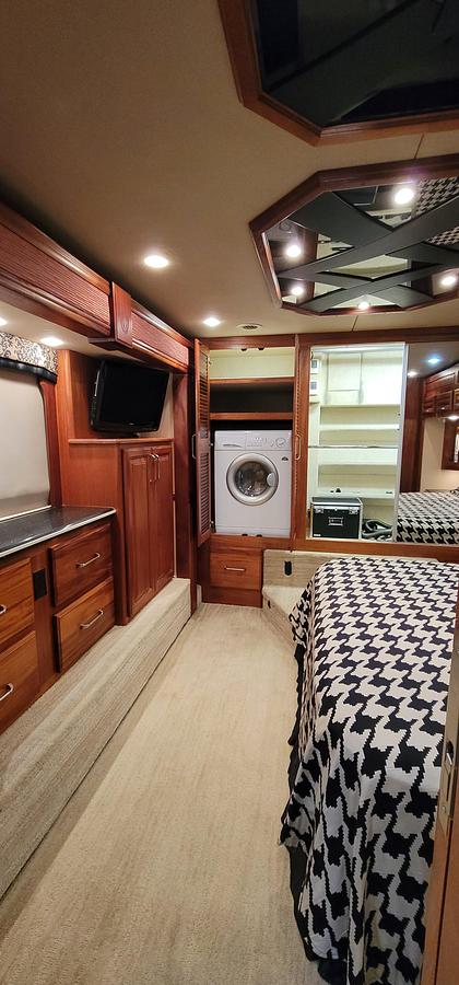 Used 2009 Foretravel Nimbus Tahoe 4030