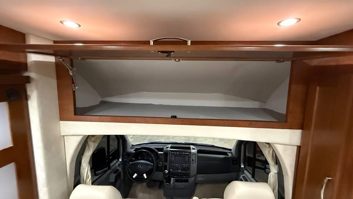 Used 2016 Pleasure-Way Plateau