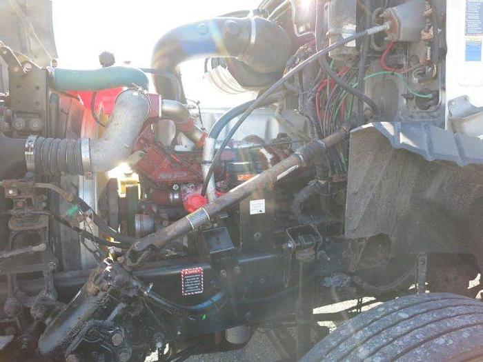 Used 2015 Mack Pinnacle CXU613