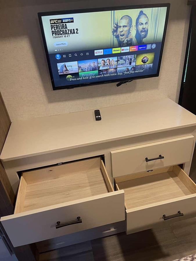 Used 2023 Alliance Paradigm R328K