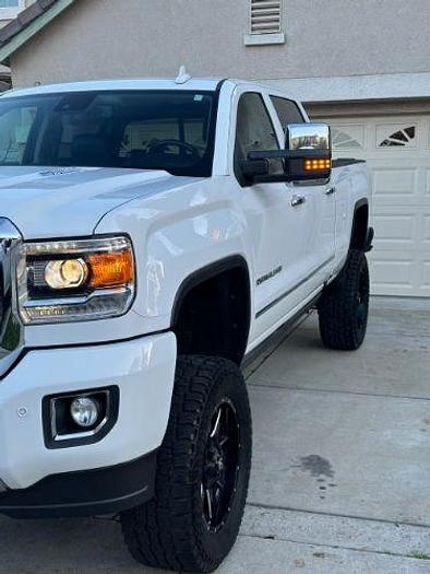 Used 2015 GMC Sierra 2500HD available WiFi Denali