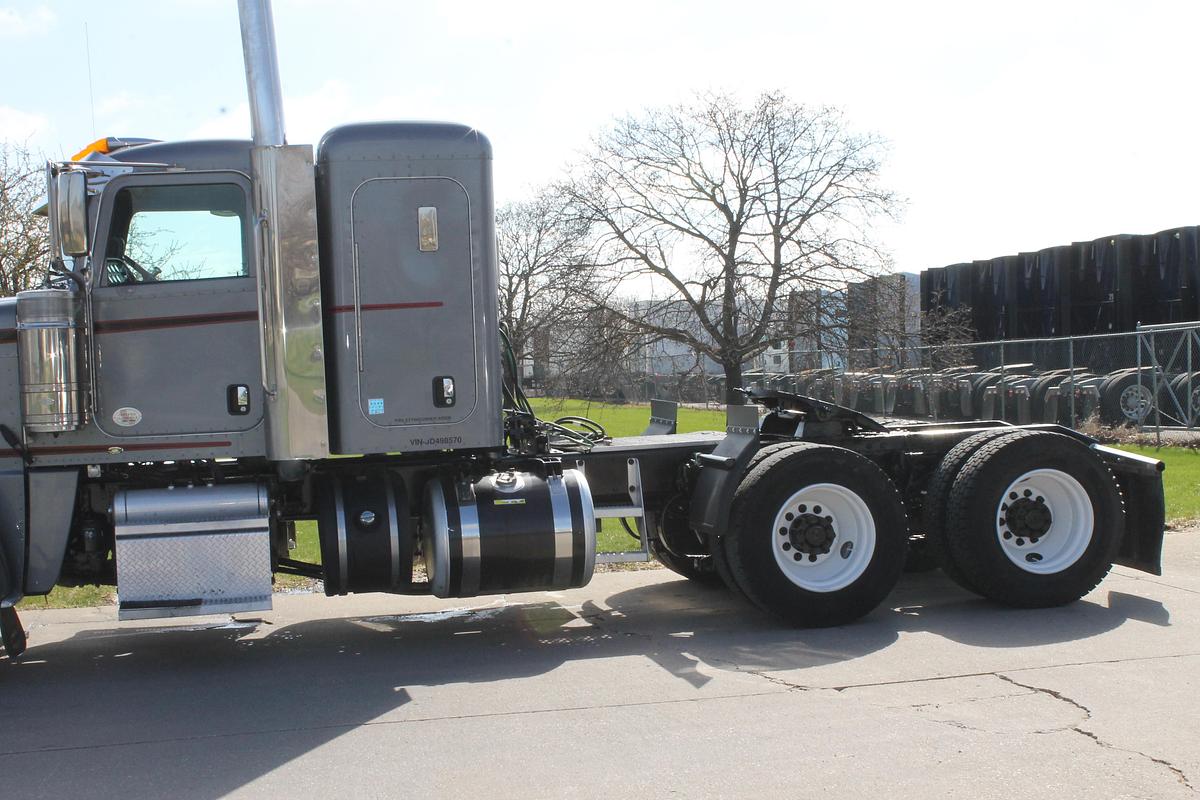 Used 2018 Peterbilt 389