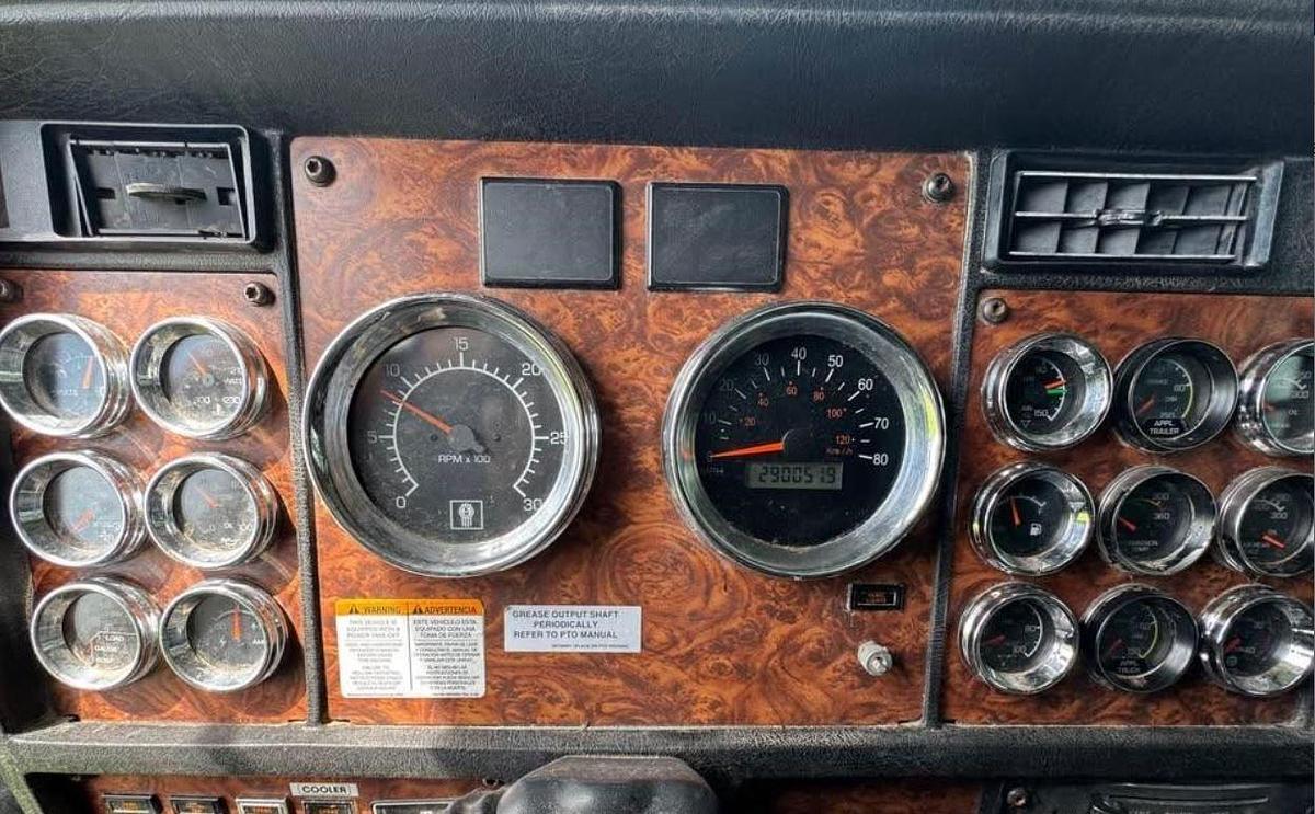 Used 2000 Kenworth W900B