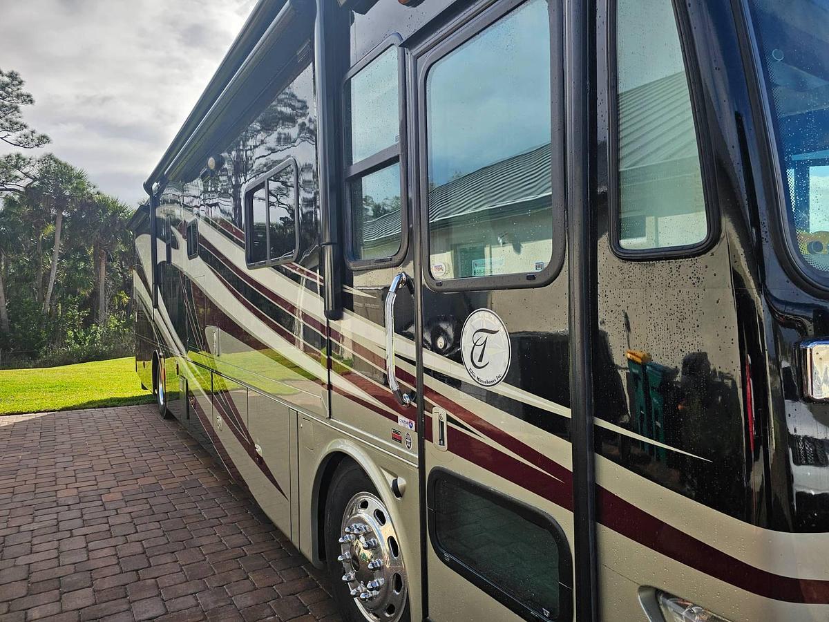 Used 2013 Tiffin Motorhomes Phaeton 40QKH
