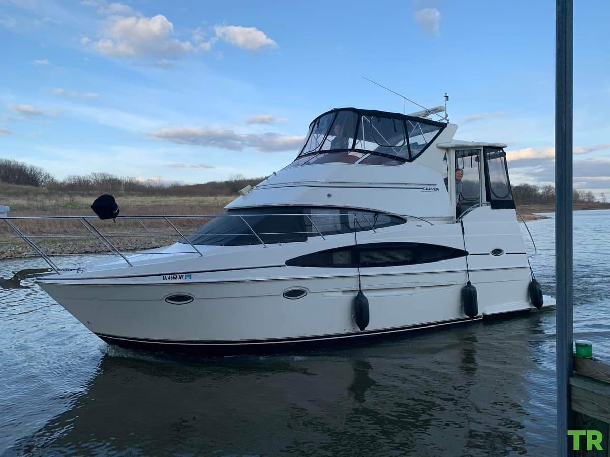 Used 2002 Carver 346 Motor Yacht