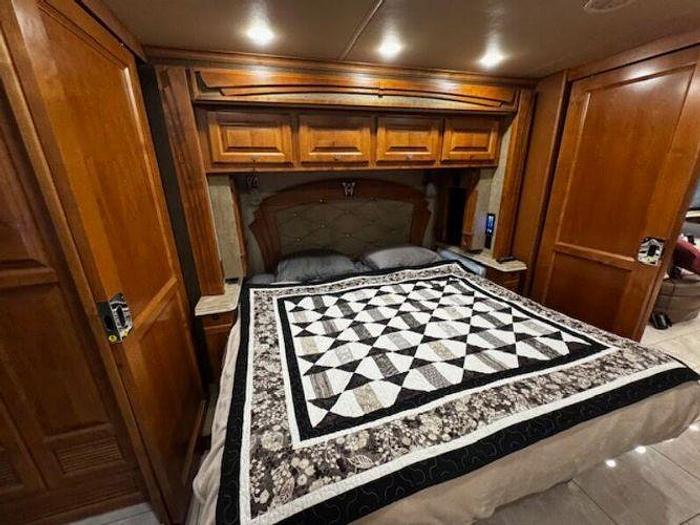 Used 2017 Tiffin Motorhomes Phaeton 40QBH