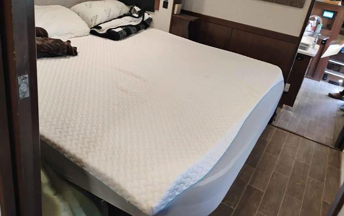 Used 2019 Crossroads Redwood 3951WB Fifth Wheel