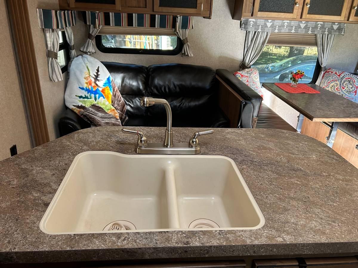 Used 2016 Forest River Rockwood Woo 23IKSS Travel Trailer