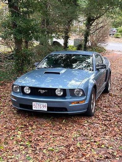 Used 2006 Ford Mustang GT Deluxe