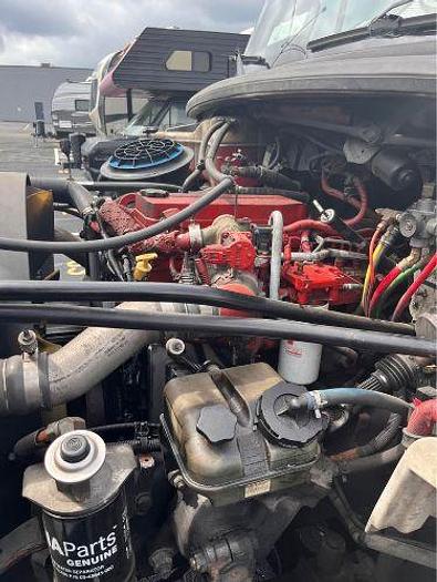 Used 2010 Freightliner M2106 Box Truck