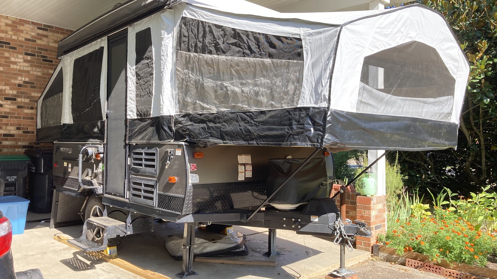 Used 2007 Pop Up Tent Camper