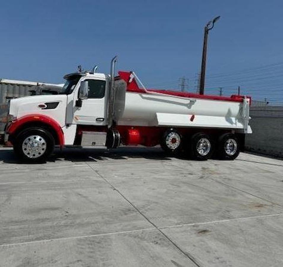Used 2021 PETERBILT 567 Dump Truck