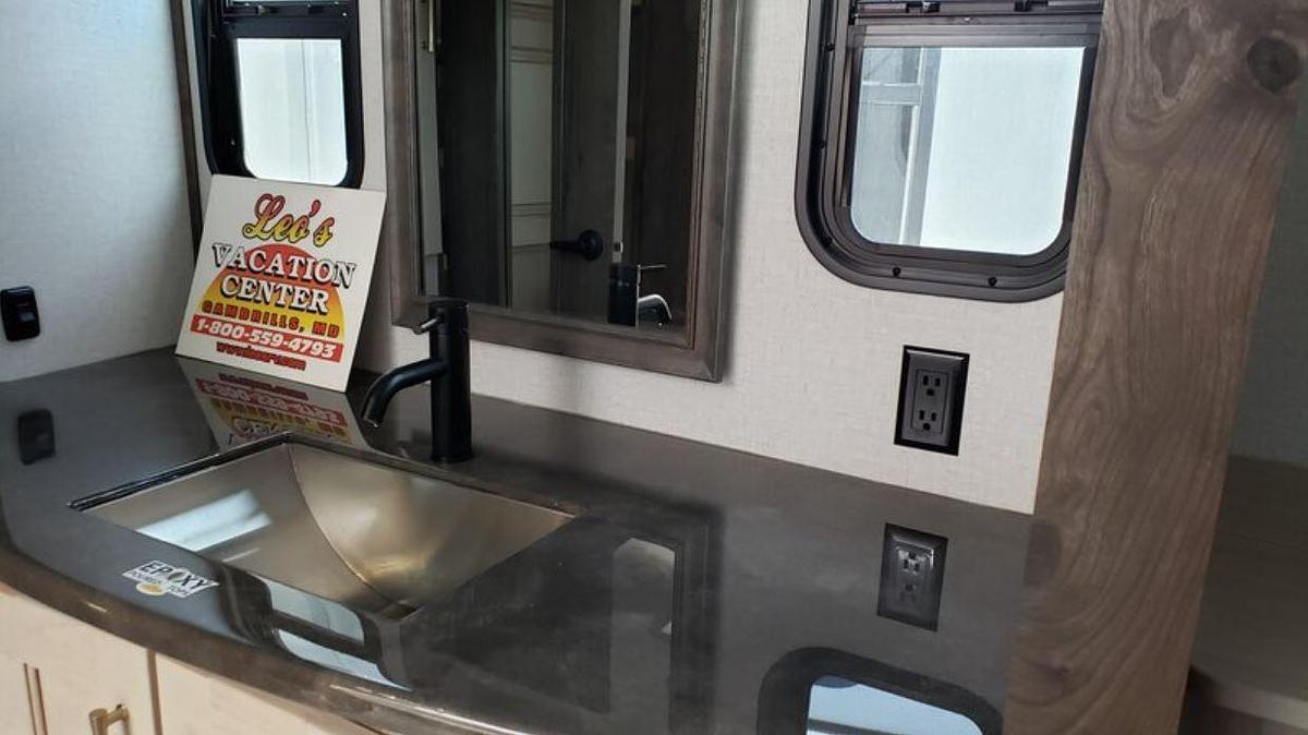 Used 2021 Alliance Paradigm 370FB Fifth Wheel