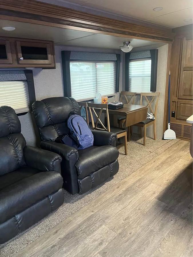 Used 2018 Forest River Rockwood Windjammer