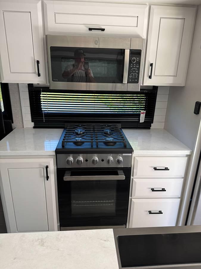 Used 2024 Jayco Pinnacle 38FLS Fifth Wheel