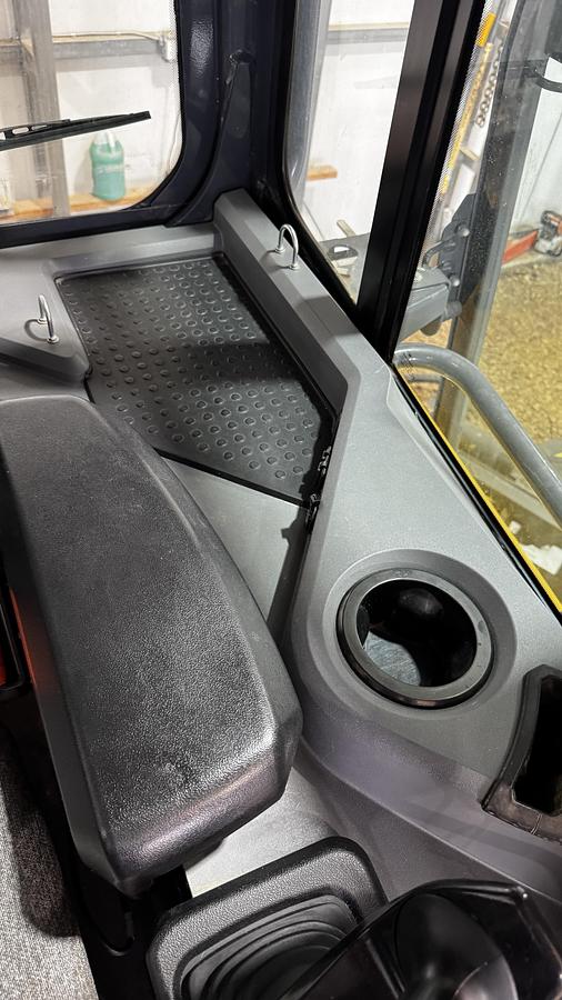 Used 2022 John Deere 700L XLT Crawler Dozer