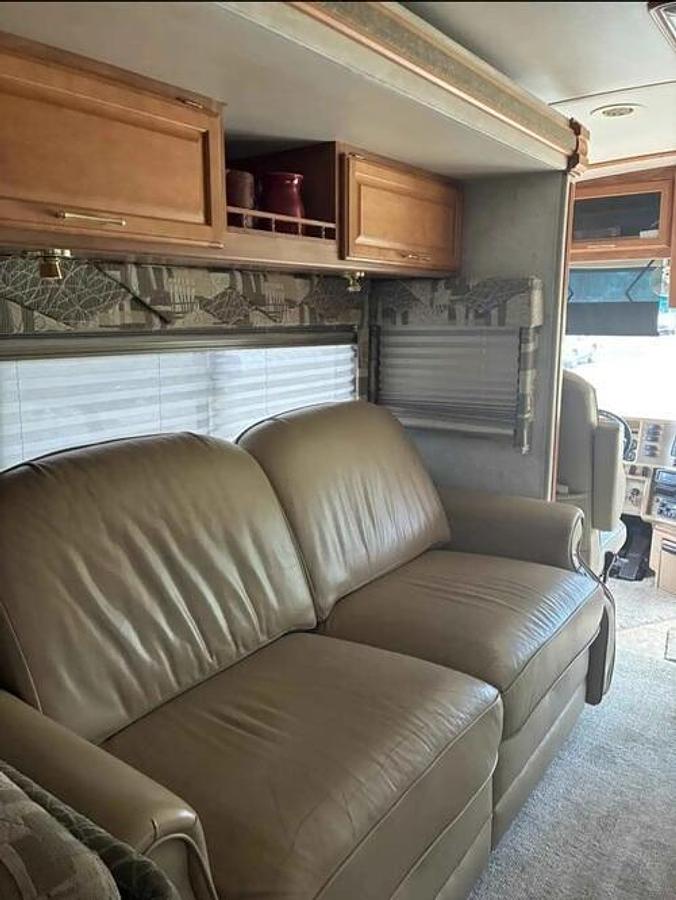 Used 2005 Winnebago Journey Class A Motorhome