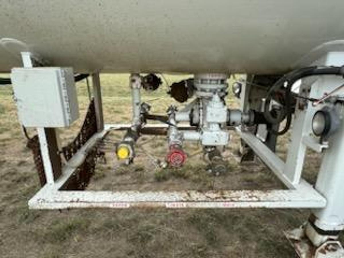 Used 1992 MID-NEBRASKA MC331 Tanker Trailer