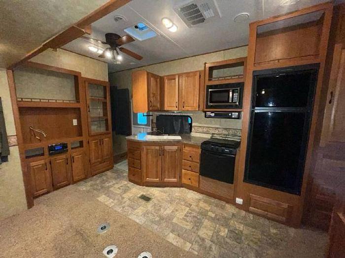 Used 2010 Forest River Sierra 35LOFT