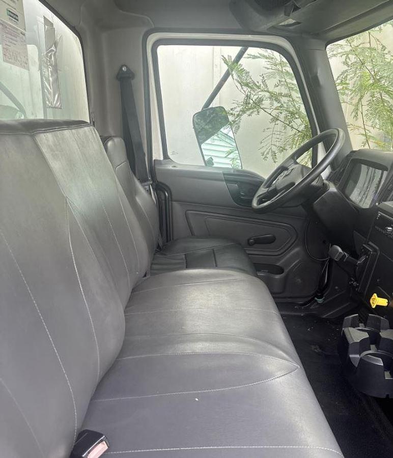 Used 2020 INTERNATIONAL MV Box Truck