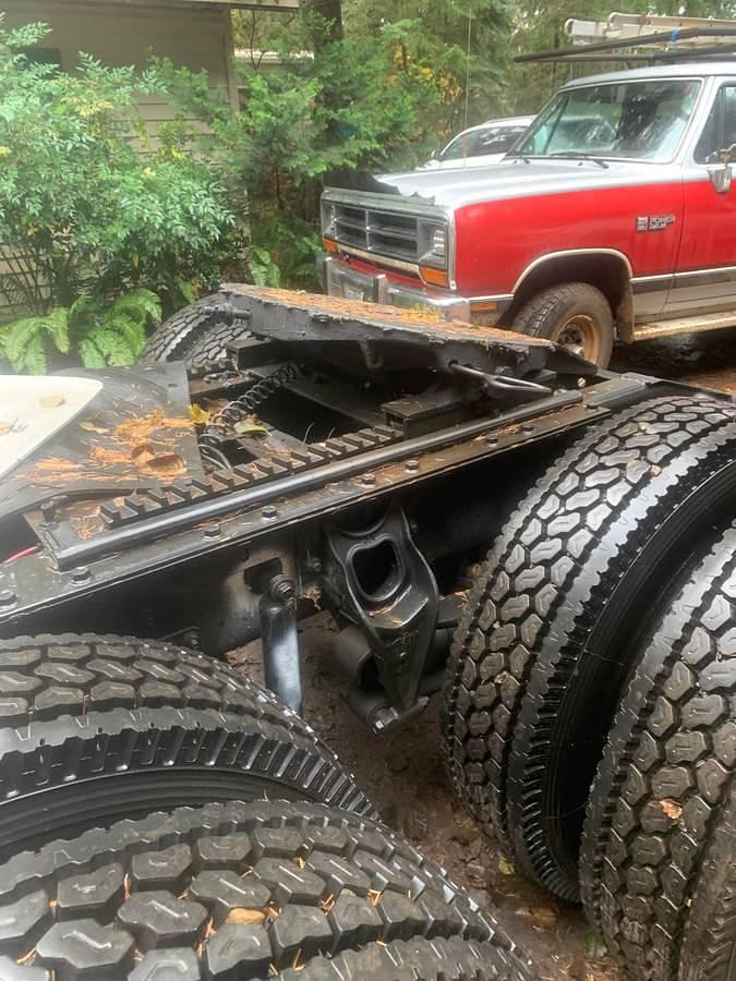 Used 1997 International Cabover 9800