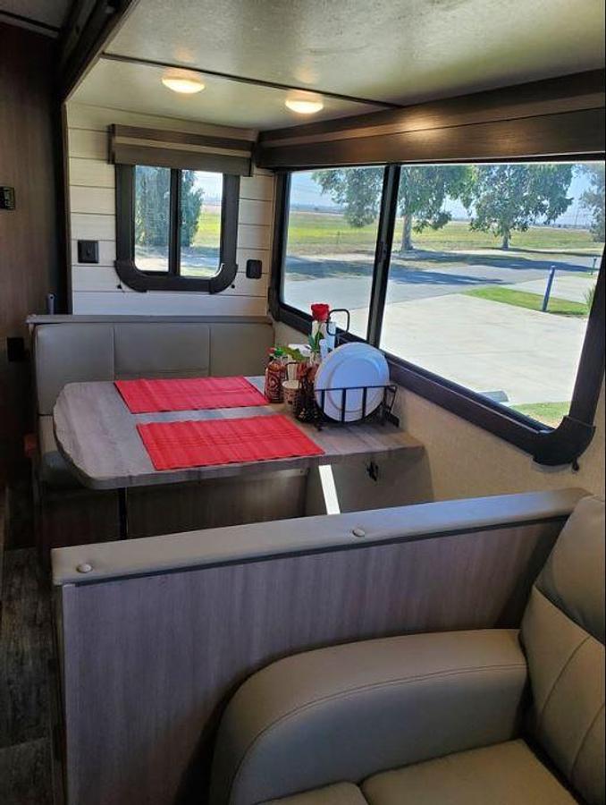 Used 2021 CrossRoads Sunset Trail 289QB