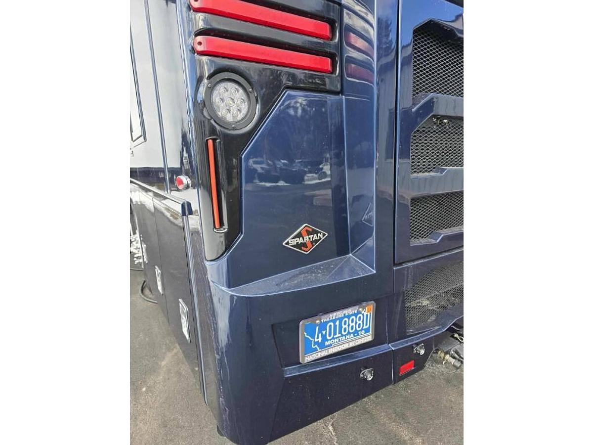 Used 2022 Newmar Ventana 4369