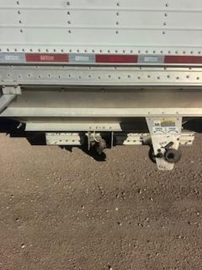 Used 2015 Wilson Hopper Grain Trailer