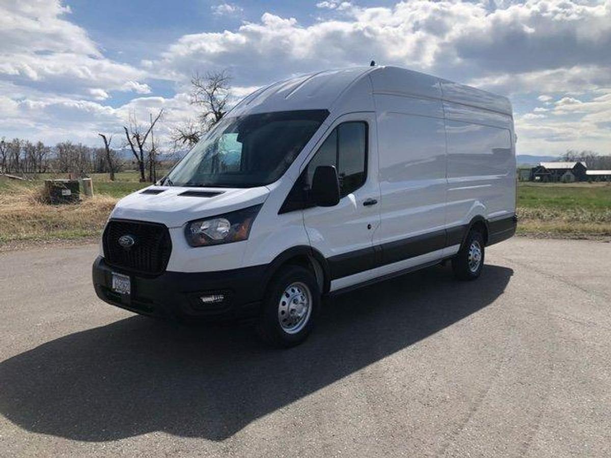Used Self Sufficient Mobile Tire And Oil Change Unit