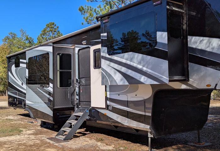 Used 2021 Grand Design Solitude 380FL