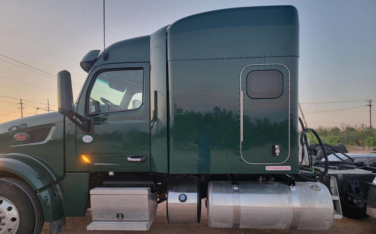 Used 2021 Peterbilt 567