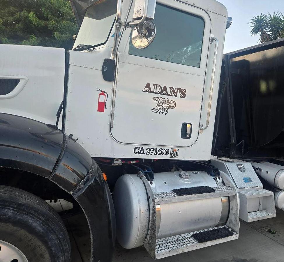 Used 2013 Peterbilt 386 Dump Truck