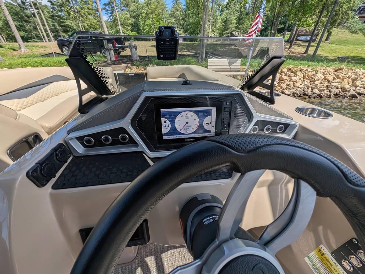 Used 2022 Encore RF SHOP Manitou Tritoon Boat