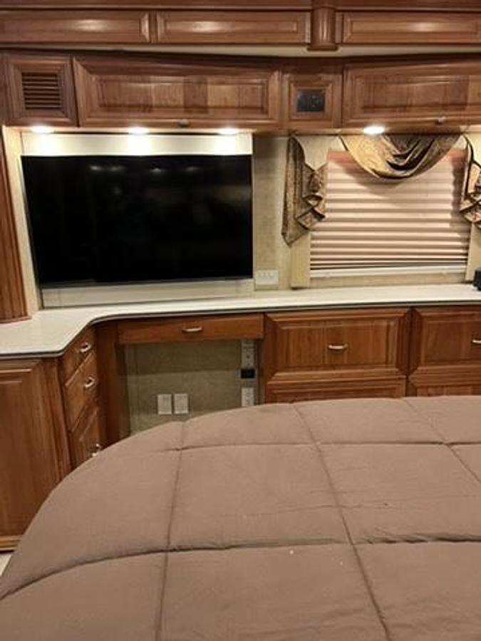 Used 2007 Newmar Essex 4510