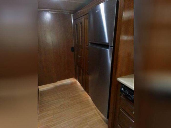 Used 2014 Thor Palazzo 33.2