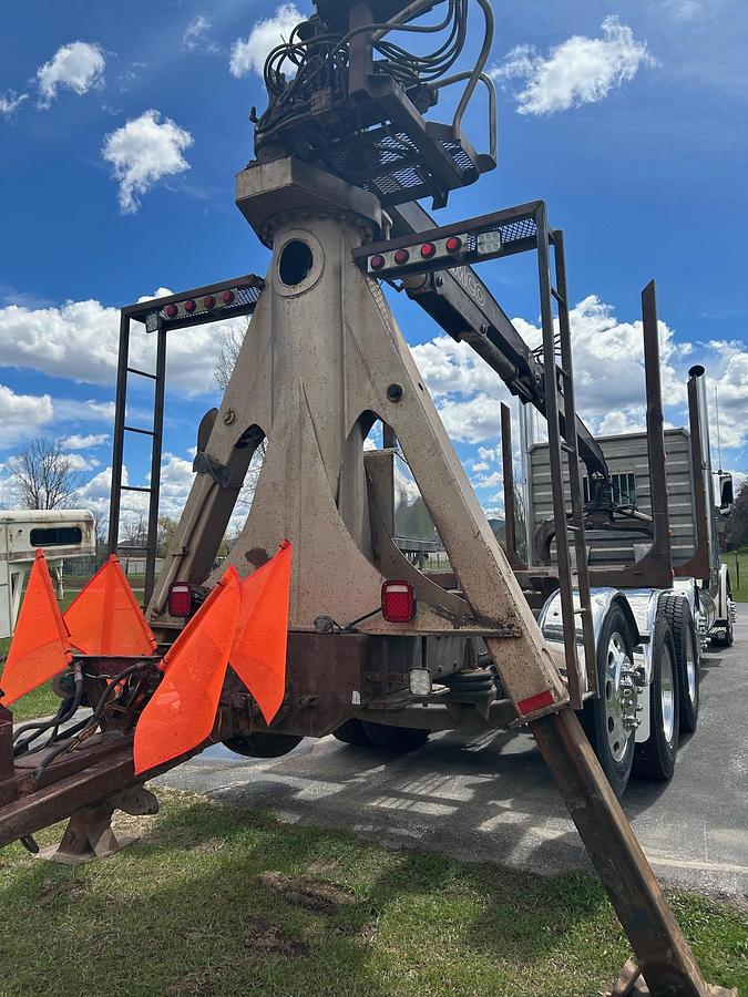 Used 2013 Peterbilt 389